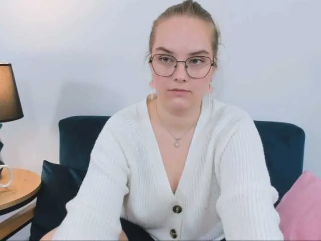 AlicePretty69 Image 9