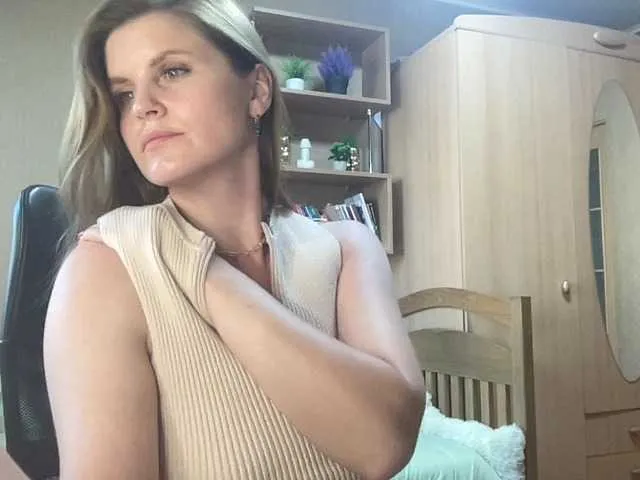 AnitaGlamorX Image 14