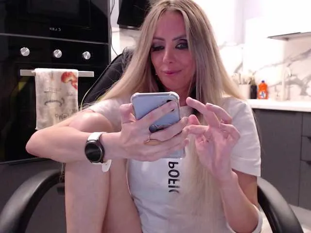 blondalina Image 6