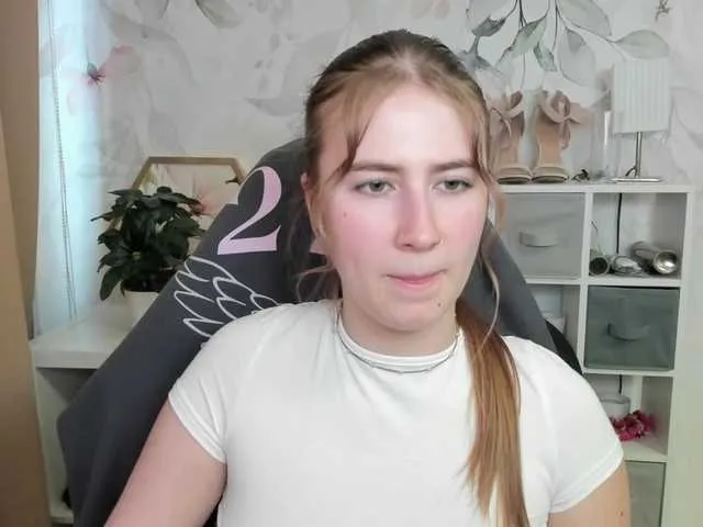 desireMegan Image 4