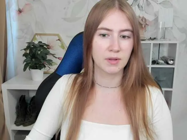 desireMegan Image 6