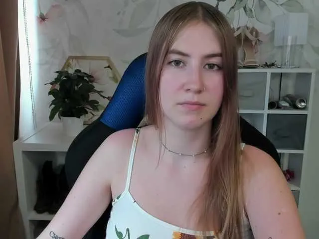 desireMegan Image 9