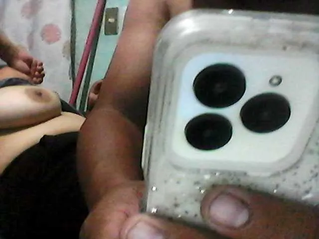 Juli0ad18-88's Thumb Image