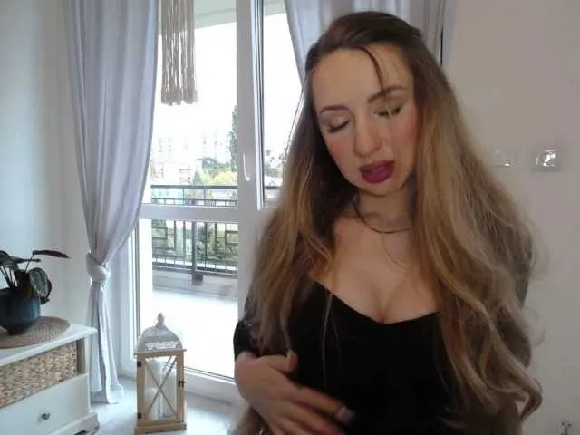 JulietteGlow Image 15