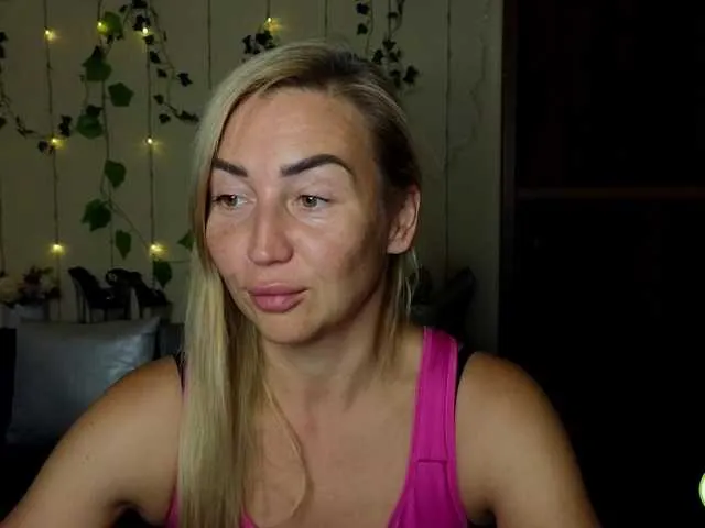 Jullyblondkiss Image 5