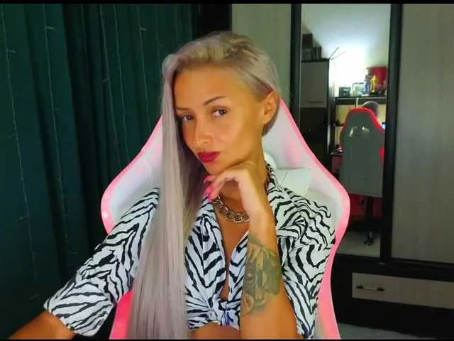 KiraWhite Image 19