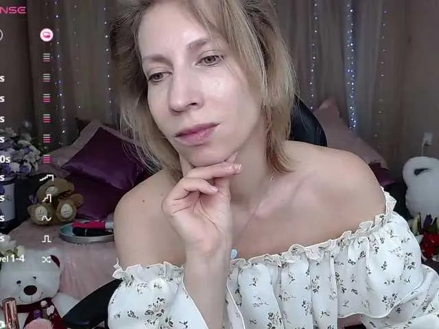 KirstenDesire Image 6