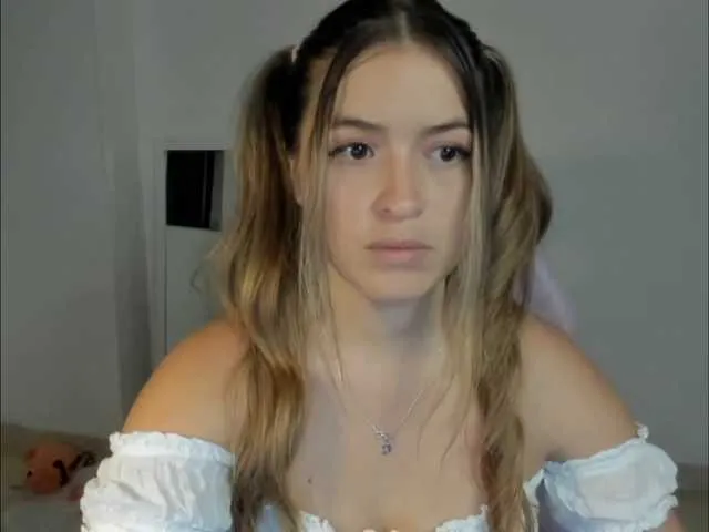 littleDanni's Thumb Image