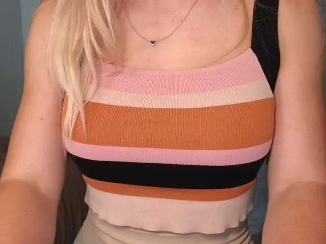 LunaBlondSexy Image 13