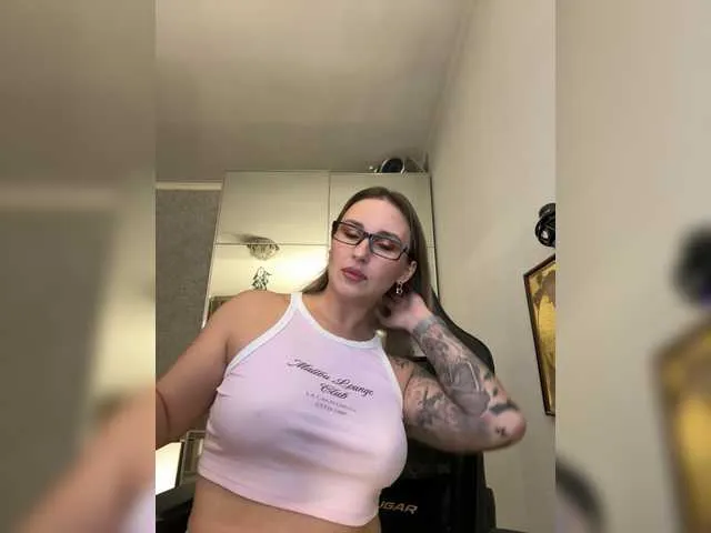 Miss-Fetish Image 17