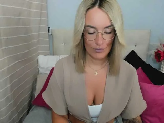 MollyBeauty Image 2