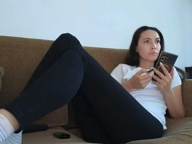 Mr-and-Mrs-Smith-XXL Image 14