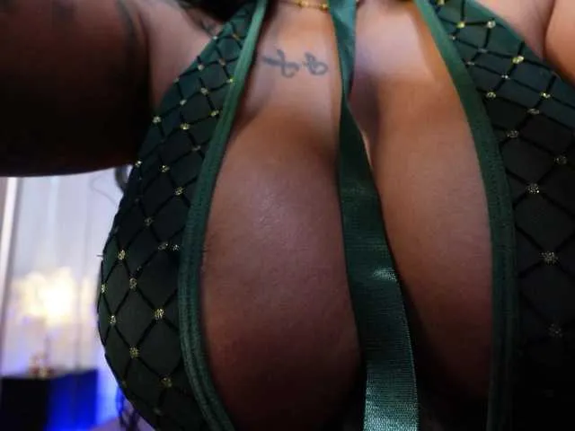 Oddetteblackk1 Image 12