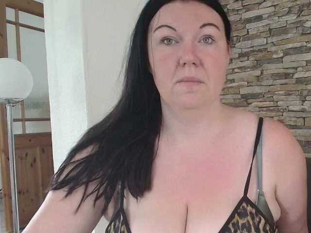 p6w-official Image 2