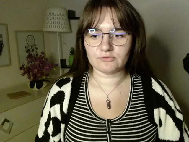 perfectJulie Image 16