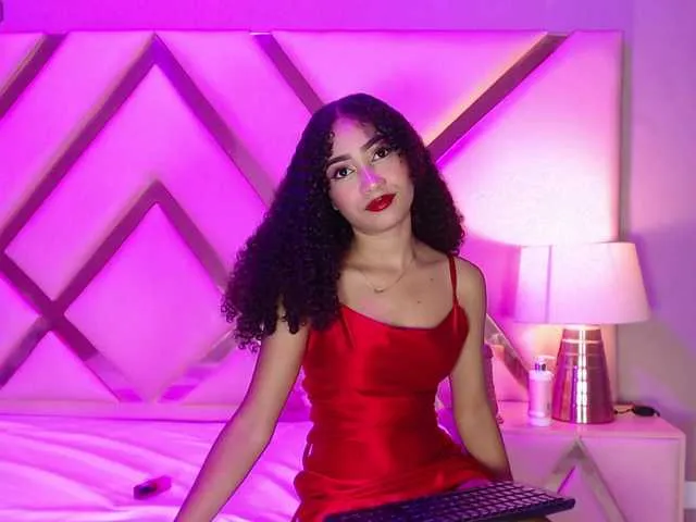 PetiteLuxury Image 14