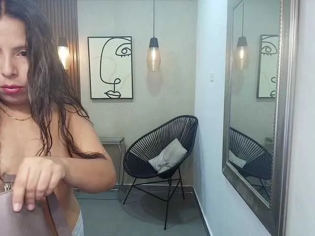 Sharlotte-Milk Image 5