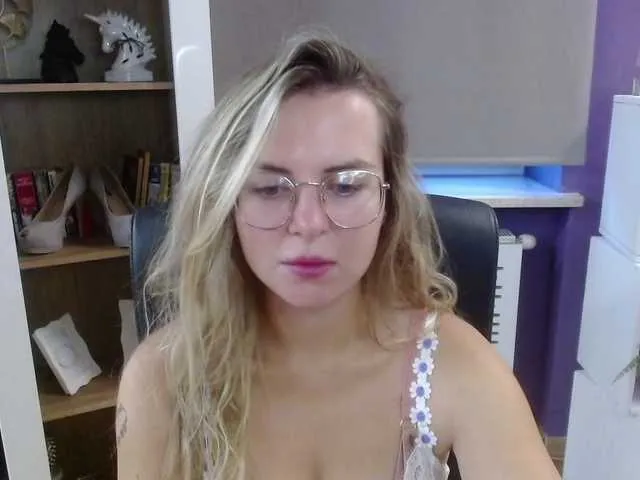 soft-zoey Image 17