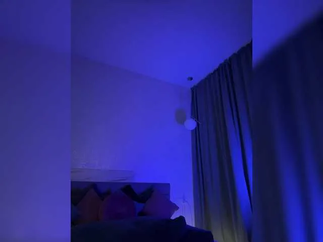 WhoreMira Image 6