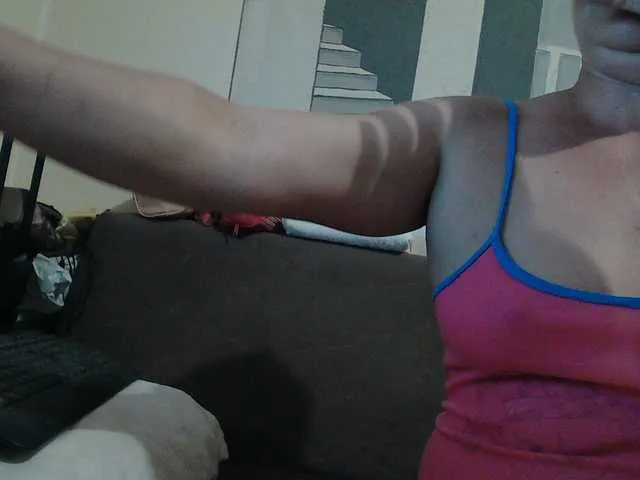 YasminaGeil Image 16