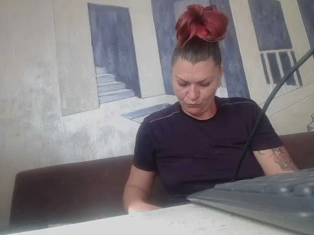 YasminaGeil Image 17