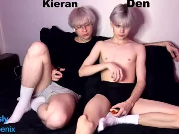 den_phoenix_ Image 17