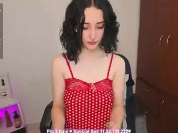 evee_uwu's Thumb Image