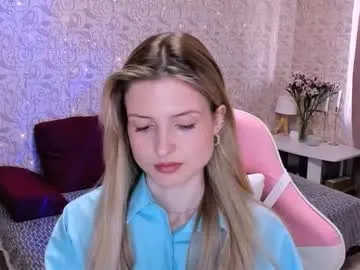 julie_flores Image 2