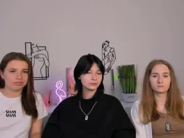 lola_swon's Thumb Image