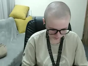 nikkysnow's Thumb Image