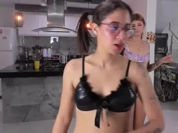 sexy_hot_friends_ Image 15