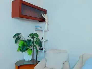 softlyy_bold Image 4