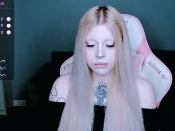 succubus_leslie Image 18