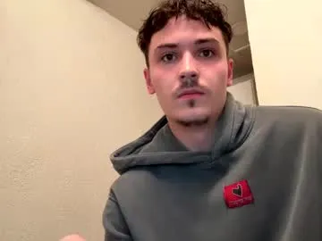 yungstudbev Image 11