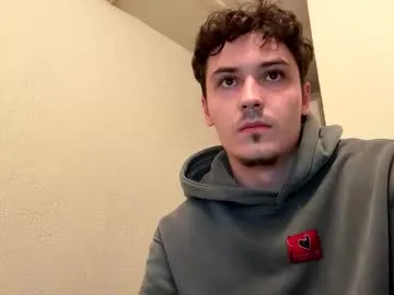 yungstudbev Image 19